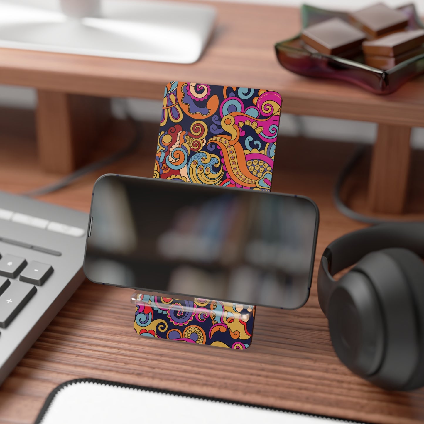 Colorful Mobile Display Stand for Smartphones, Desk Organizer, Cell Phone Holder, Decorative Phone Stand, Gift for Tech Lovers