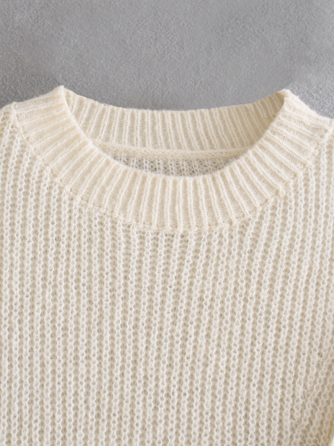 Women Autumn Style Fashion Button round Neck Long Sleeve Sweater Simple Pure Color Slimming Top