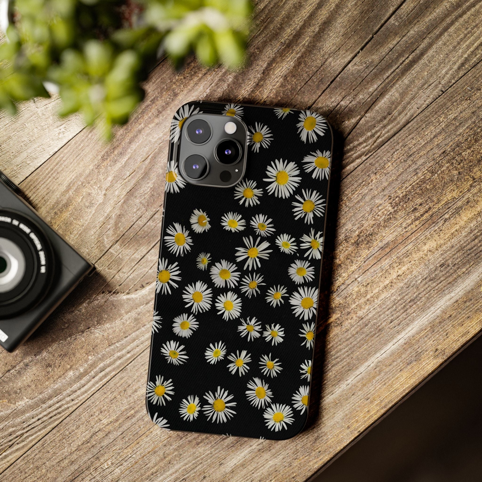 Daisy Pattern Slim Phone Case — Black Background Floral iPhone Case