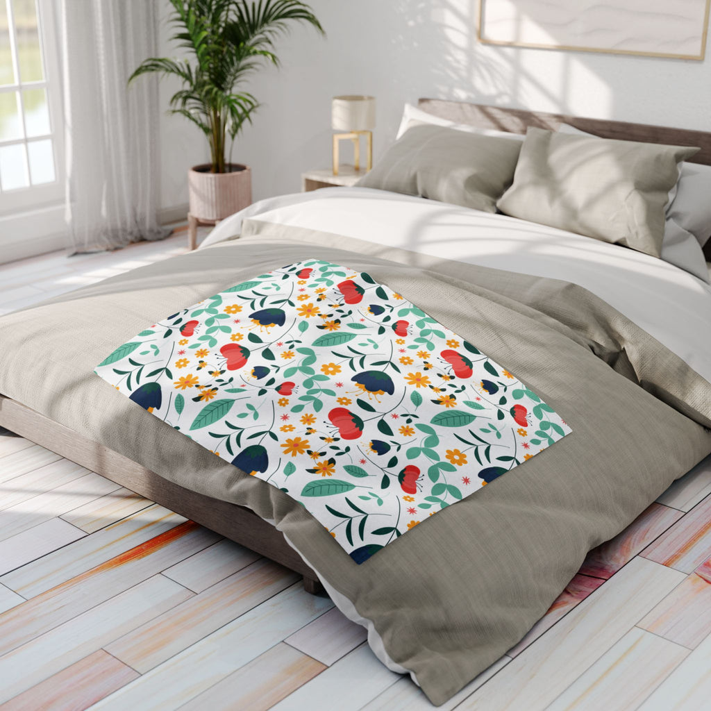 Floral Fleece Blanket — Colorful Retro Flower Pattern Cozy Throw