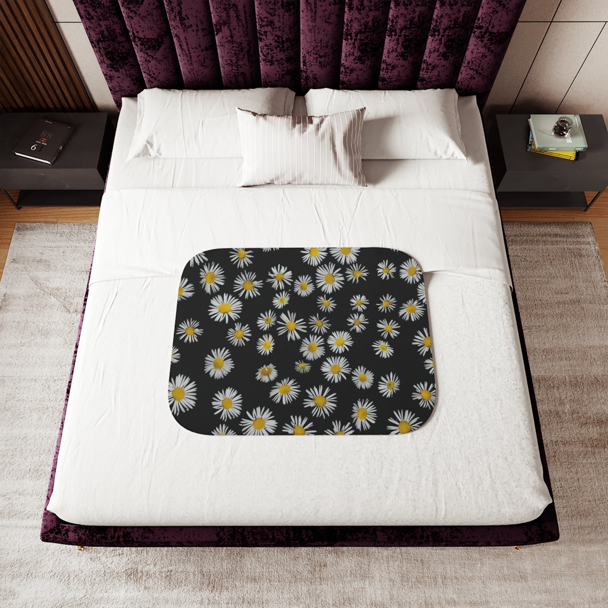 Daisy Print Sherpa Blanket — Reversible Black Floral & Cozy Beige Throw
