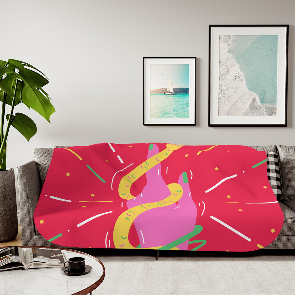 Colorful Snake & Flame Sherpa Blanket — Cozy Two-Tone Throw