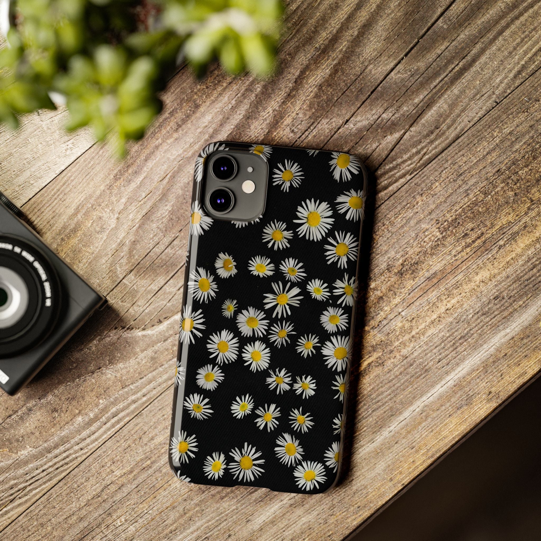 Daisy Pattern Slim Phone Case — Black Background Floral iPhone Case