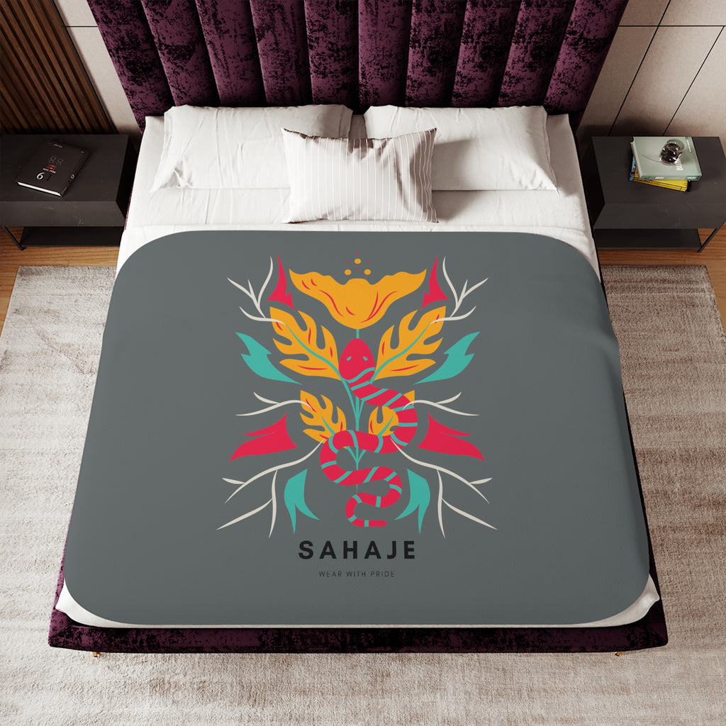 Sahaje Floral Snake Sherpa Blanket – Cozy Two-Tone Throw