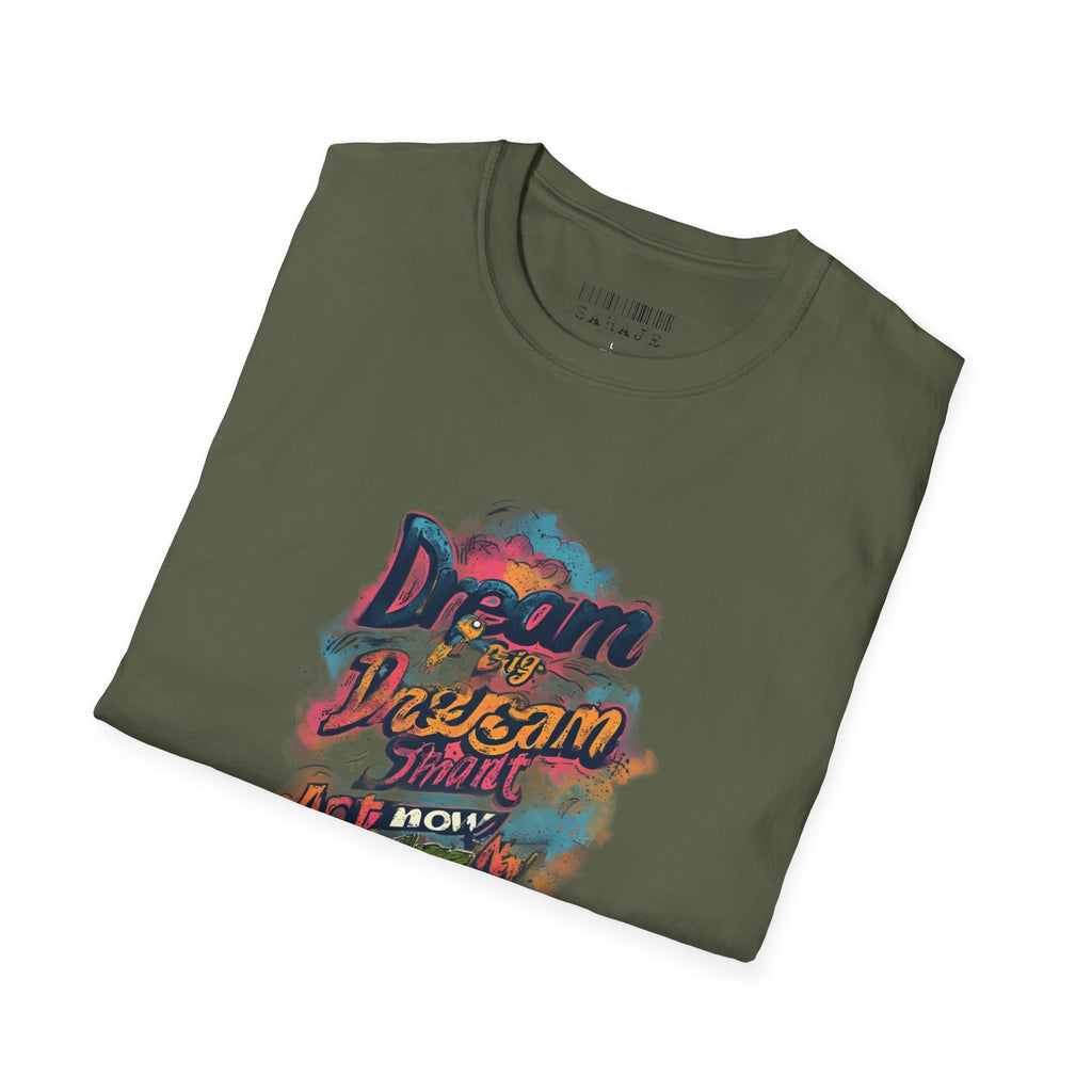 Dream Big Hustle Tee — "Dream, Perform, And Grow" Motivational Graphic T-Shirt