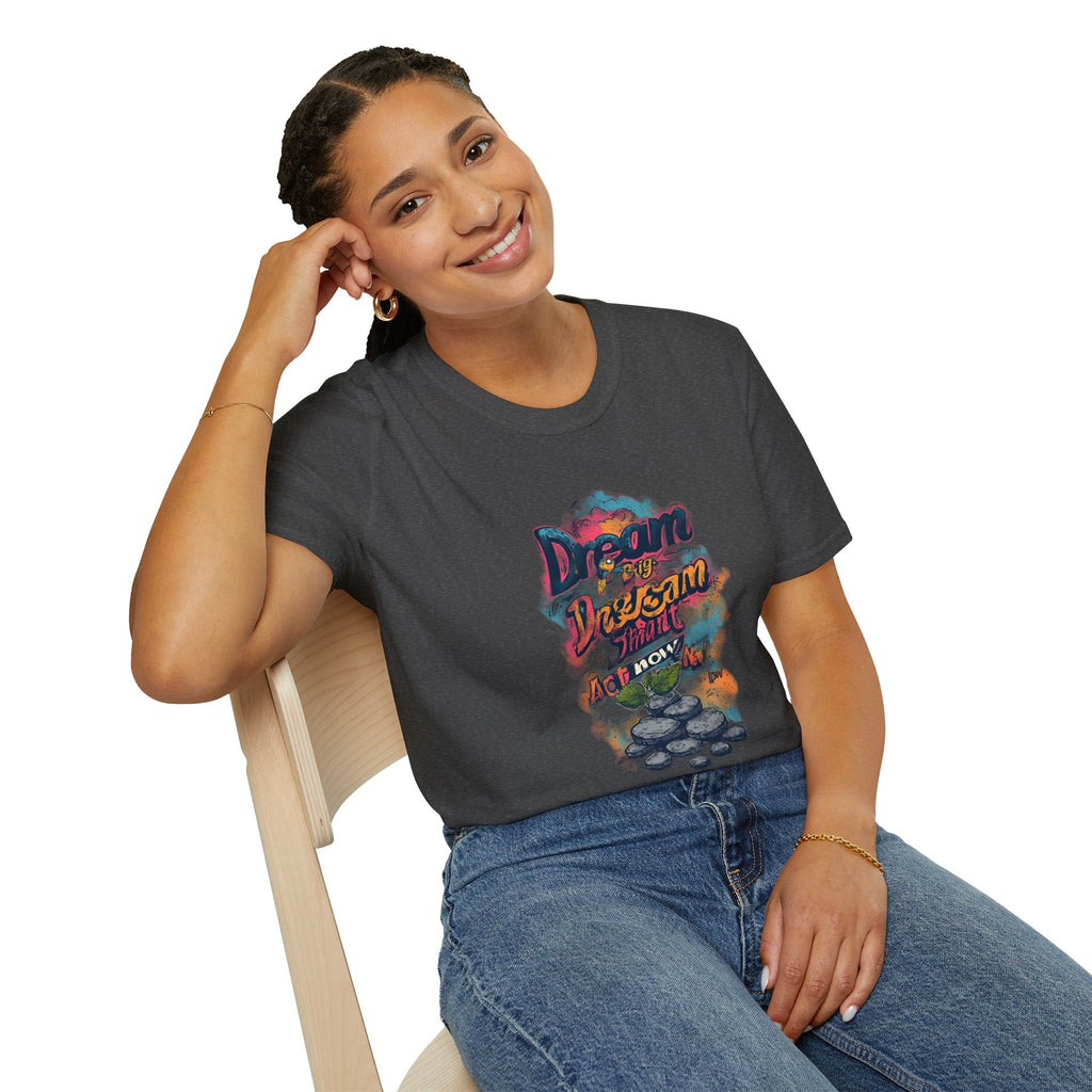 Dream Big Hustle Tee — "Dream, Perform, And Grow" Motivational Graphic T-Shirt