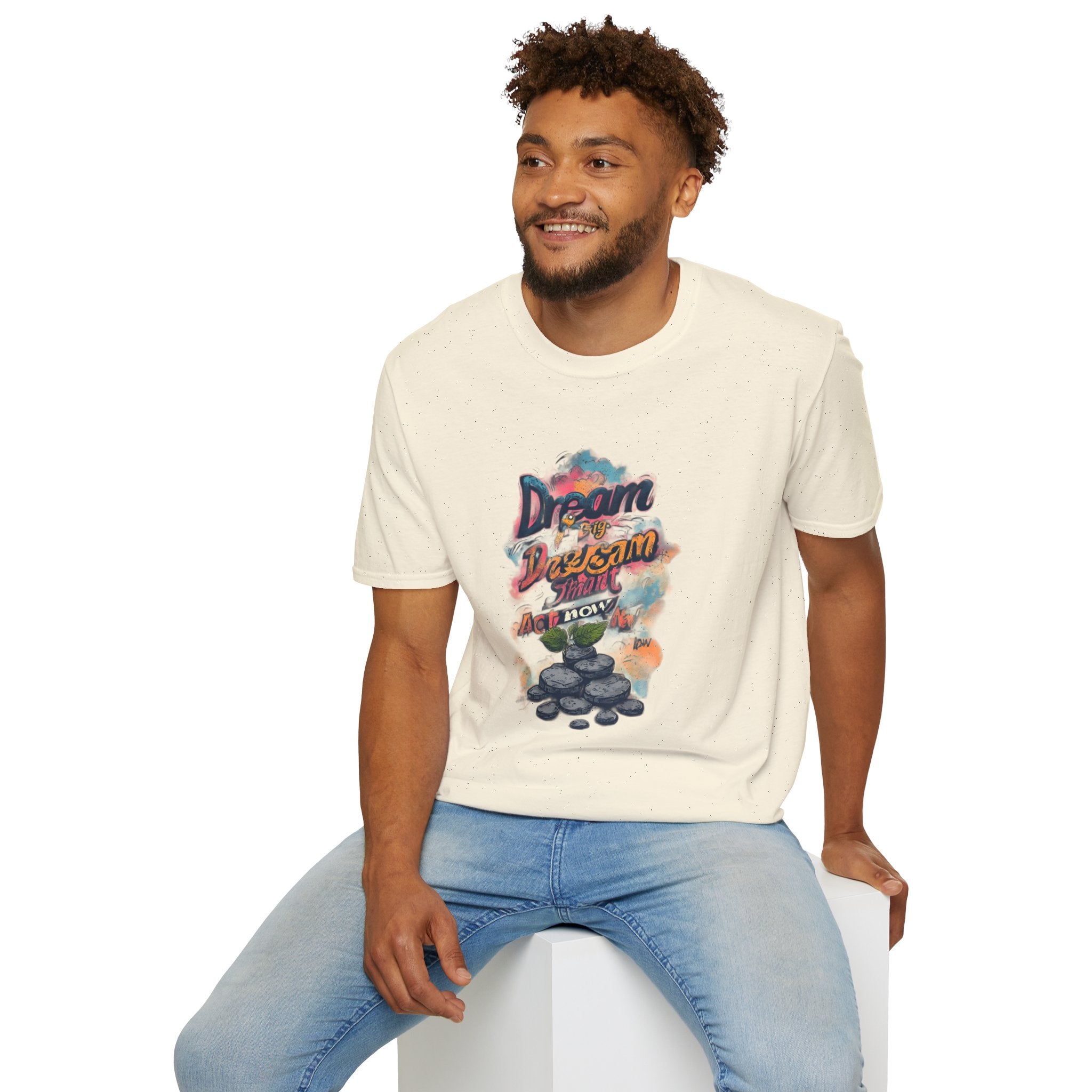 Dream Big Hustle Tee — "Dream, Perform, And Grow" Motivational Graphic T-Shirt