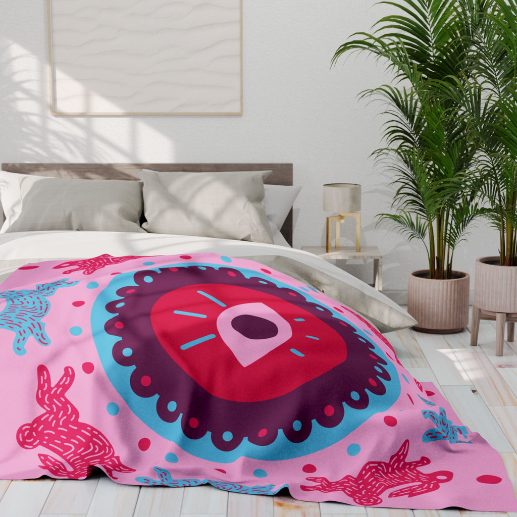 Pink Arctic Fleece Blanket — Mystical Eye & Polar Bear Pattern Cozy Throw
