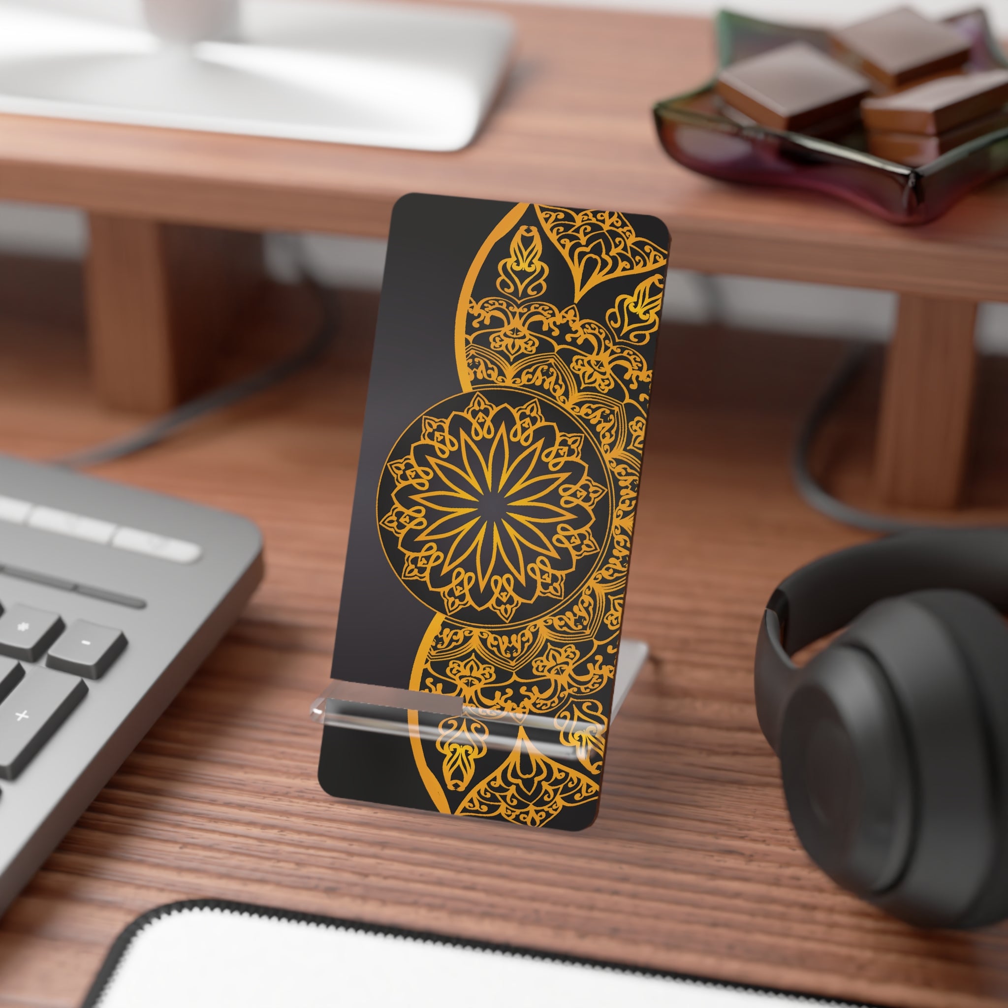 Elegant Smartphone Display Stand, Mobile Holder, Mandala Design Stand, Desk Organizer, Gift for Her, Home Office Decor