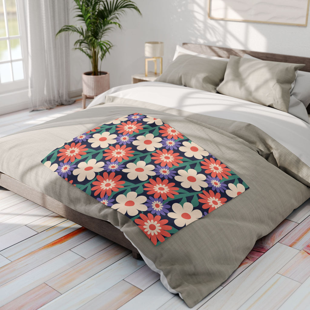 Floral Fleece Blanket — Retro Daisy Cozy Throw