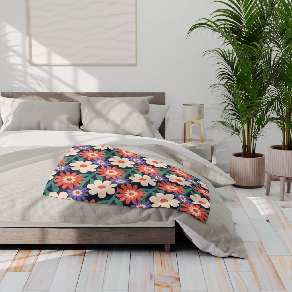 Floral Fleece Blanket — Retro Daisy Cozy Throw