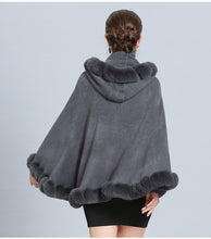 Load image into Gallery viewer, Plus Size Women Winter Soft Fur Collar Loose Poncho Capes